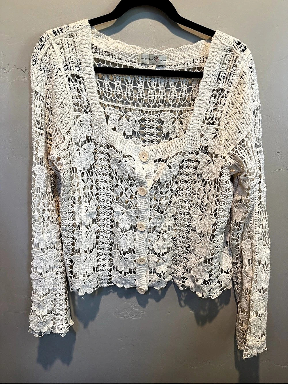 Penelope Rose Floral Lace Cardigan in White Size Medium Like New